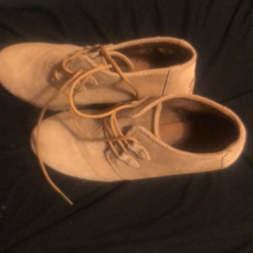 Tom’s booties